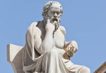 La Sabiduría de Sócrates: ¿Qué nos Enseña sobre la Amistad en Tiempos Modernos?