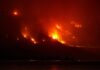 Incendio en Colombia Británica Desplaza a Más de 20.000 Personas