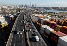 Paro de prácticos en puertos argentinos: Actividades y precios en peligro