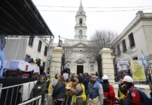 Ritual de Fe y Solidaridad: La Marcha de San Cayetano Reúne Miles de Fieles