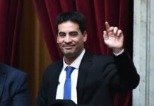 Ravier Enfrenta Nuevos Desafíos en Conferencia de Prensa