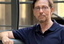 Daniel Böhm Presenta «Última Fila»: Un Viaje Literario que Transforma lo Cotidiano en Inquietante