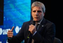 Caputo arremete contra Kicillof por juicios de expropiación en medio de la interna peronista