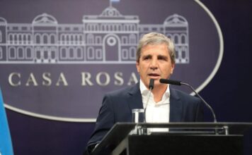 El Gobierno Retiene US$ 3.000 Millones de Fondos para Infraestructura