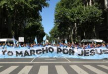 Cientos de Fieles se Preparan para la Gran Marcha por Jesús en la Capital