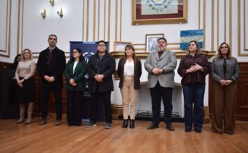Controversia en Santa Cruz: Gobernador Vidal otorga $500.000 a docentes sin paros