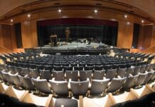 El Teatro Tronador enfrenta una factura eléctrica de $13 millones y desata protestas en la Costa Atlántica