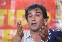 Denuncian a Javier Milei por Presunto Macartismo en Discurso Escolar