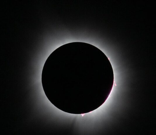 La NASA Se Prepara para un Experimento Único Durante el Eclipse Solar Total