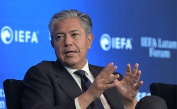 Figueroa Defiende la Soberanía Territorial: «Las Tierras Deben Ser para Argentinos»
