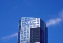 YPF Lanza Proyecto Gigante de Inversión en GNL Valorado en Más de US$ 50.000 Millones