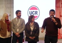 Chiarella llama a construir una alternativa nacional durante la asunción de nuevo líder radical en Chubut