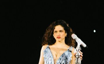 Rosalía impone restricciones en su concierto: no se permiten banderas ni camisetas de fútbol
