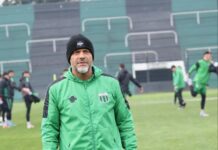 Nueva Chicago se Disculpa con Midland por Controversiales Declaraciones de su Entrenador