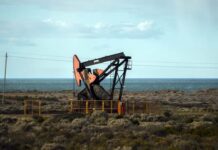Paro General Petrolero en Santa Cruz: La Producción de Hidrocarburos se Detiene