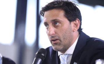 Hinchas de Racing estallan contra Diego Milito tras derrota ante Tigre
