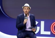 Forbes despide a su editor jefe por un pago secreto de $6 millones