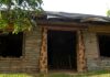 Una casa innovadora hecha de bolsas de papa y tierra sorprende en Brasil