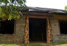 Una casa innovadora hecha de bolsas de papa y tierra sorprende en Brasil