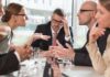 La Psicología Detrás de las Interrupciones en las Conversaciones