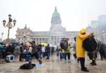Movilización Masiva en el Congreso en Contra de la Ley de Tierras