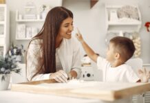 Actualización de salarios para niñeras y cuidadores en agosto de 2026
