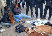Desarticulan banda de ‘mecheros’ en plena zona comercial