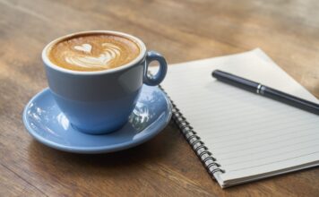 El Café y su Impacto en la Microbiota Intestinal: Revelaciones de Tim Spector