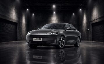 Changan presenta el EADO Plus: el nuevo sedán híbrido que desafía al Toyota Corolla