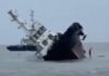 Rescate dramático: un remolcador se hunde en Filipinas y su tripulación salta al mar