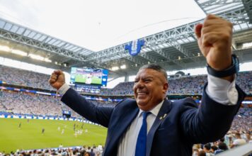 Chiqui Tapia reafirma su respaldo a Scaloni y aborda el impacto de la bandera de Malvinas