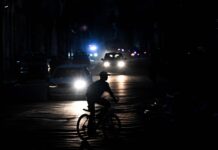 Cuba en Crisis: Apagón Generalizado Afecta a Millones de Habitantes