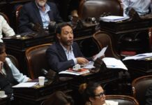 Denuncian el uso fraudulento del nombre del diputado Ferraro para un sitio de apuestas