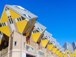 Las Casas Cubo de Rotterdam: Un Diseño Innovador sin Paredes Verticales