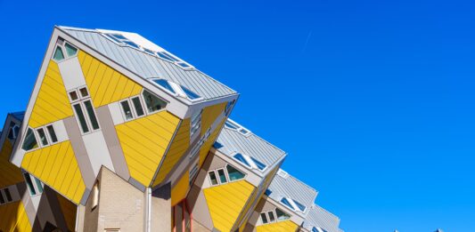 Innovación arquitectónica: Las casas cubo de Rotterdam desafían el diseño convencional