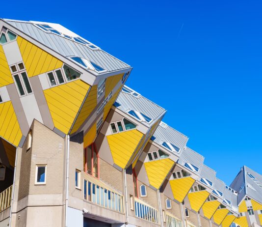 Innovación arquitectónica: Las casas cubo de Rotterdam desafían el diseño convencional