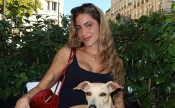 Tini Stoessel y Fifi: Un Paseo Encantador por París