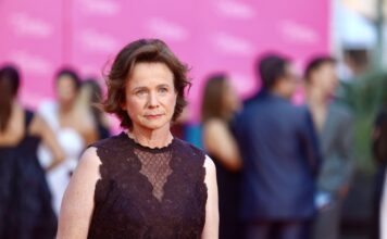 Emily Watson revela su difícil infancia en una secta religiosa