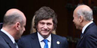 Milei Reconoce Aumento de Pobreza y Defiende su Política de Ajuste Económico