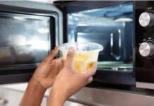 Los riesgos ocultos del microondas: Consejos de un experto para calentar alimentos de manera segura