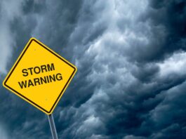 Tormentas y Riesgo de Inundaciones Afectan el Este de EE.UU. Este Lunes