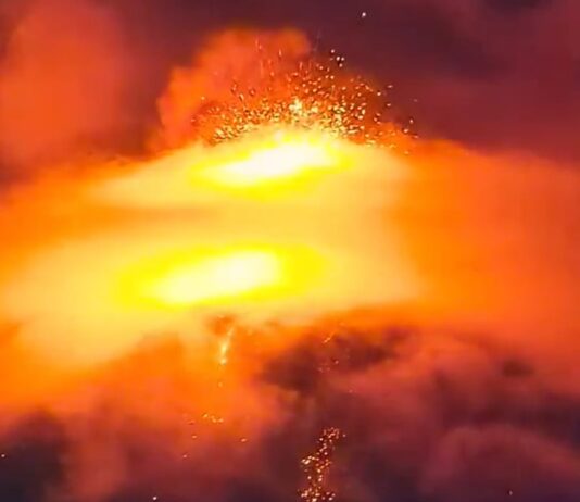 Guatemala activa alerta naranja ante potente erupción del volcán de Fuego