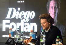 Diego Forlán asume como entrenador de Uruguay y abre la puerta a Luis Suárez