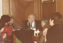 La Revelación Inesperada de Borges: Una Foto que Conecta Ciencia y Literatura