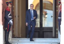 Crisis en el Gobierno por el escándalo del fentanilo: ¿Qué rol juega el ministro Mario Lugones?
