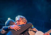 Kike Teruel Regresa Sorprendentemente a Los Nocheros en un Concierto Emotivo