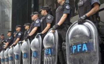 Aumento salarial para la Policía Federal deja al 65% del personal por debajo de la línea de pobreza