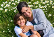 Después de 20 años, una madre revela su secreto y busca romper el ciclo del silencio