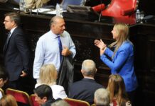 Cumbre legislativa inesperada: Acuerdan acelerar proyectos y discutir reformas electorales