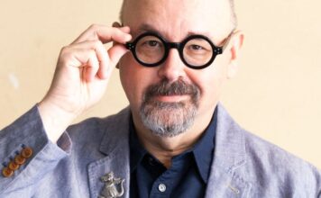 La crítica de Ruiz Zafón al mundillo literario español a 25 años de su obra maestra
